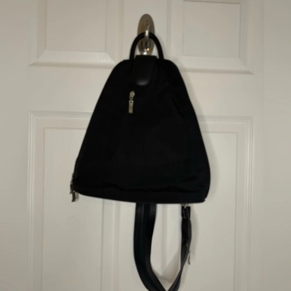 Baggallini MM Metro Backpack Black Bag